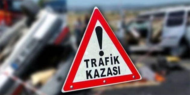 Biri park halindeki araca �arpt�, di�eri yoldan ��kt� takla att�