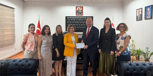 DMED’in Bahar Kermesi geliri Salk Bakanl’na teslim edildi