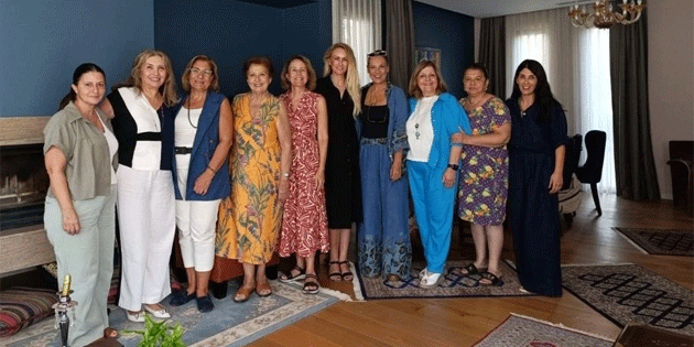 CTP'den niversiteli Kadnlar Dernei’ne ziyaret
