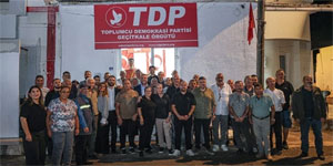 TDP Ge�itkale �rg�t� a��ld�: Zeki �eler’den “Ak g�vercin” �at�s� alt�nda birlik �a�r�s�
