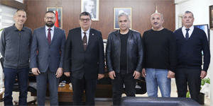 Maliye Bakan� Berova, KKTC F�r�n ve Unlu Mamuller Derne�i’ni kabul etti 