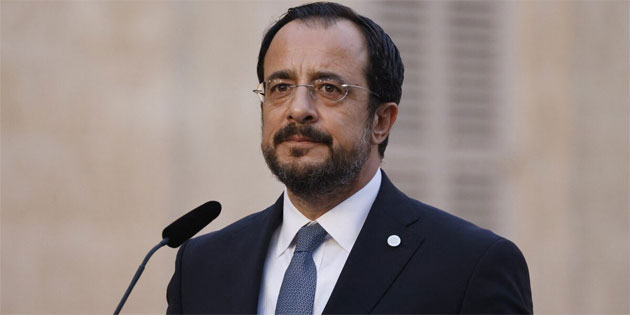 Nikos Hristodulidis: “Ac� ayn� ac�”