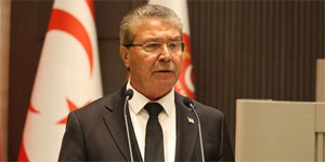 �stel: K�br�s T�rk halk� tehditlerle, silahlanmayla ve tarihi �arp�tan s�ylemlerle haklar�ndan vazge�irilemez