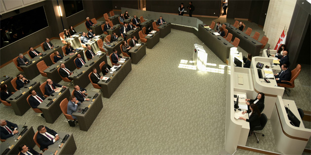 Meclis’te erken seim tarihi tartld 