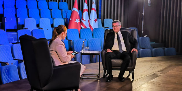 “Bu Defa Farkl� Olmak Zorunda”