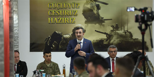T�rkiye Cumhurba�kan� Yard�mc�s� Y�lmaz, KKTC'de Mehmet�ikle iftar yapt�