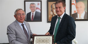 Ar�kl�, Galatasaray Spor Kul�b� Divan Kurulu heyetini kabul etti