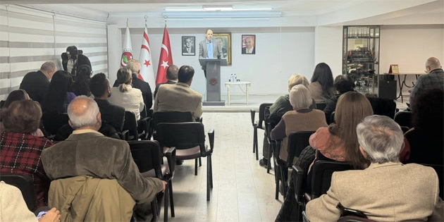 zersay, Ankara’da Kbrs Trk Kltr Dernei’nde konutu