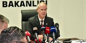Hasipo�lu: 'Amac�n�z s�rd�r�lebilir bir �al��ma hayat� olu�turmak'