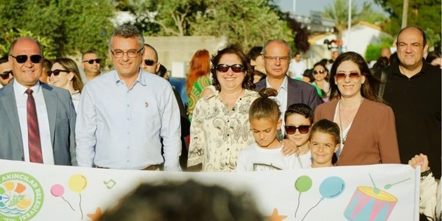 G�REV�M�Z GEN�LER�N D�NECE�� B�R �LKE 