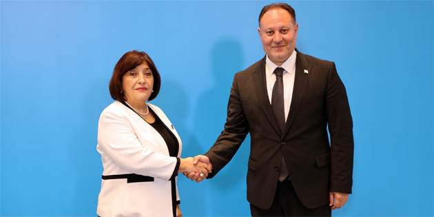 ztrkler, Azerbaycan’n Zafer Gnn kutlad