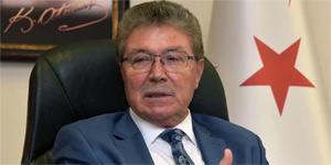 �stel EOKA “zihniyetinin tehlikeli y�kseli�ini” ve “bayraklar�n yak�lmas�n�” k�nad�