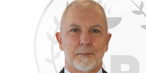 Akp�nar: “34 y�ll�k miras� ayn� inan�la gelece�e ta��yoruz”