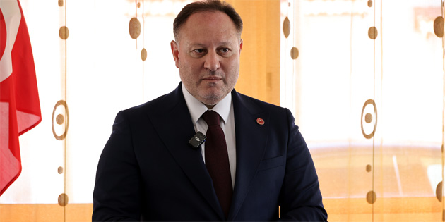 ztrkler: “Bugn bu topraklarda, bu bayraklar altnda yayorsak, bunu ehitlerimize ve gazilerimize borluyuz”