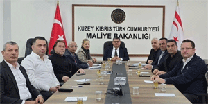 �zdemir Berova, M�cevherat��larla sekt�r sorunlar�n� g�r��t�