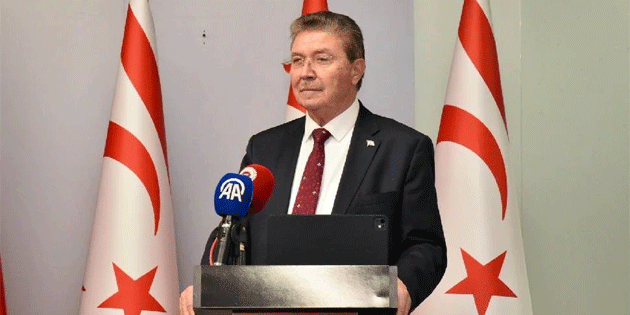 �nal �stel: K�br�s T�rk� yaln�z de�il, yan�nda T�rkiye Cumhuriyeti vard�r