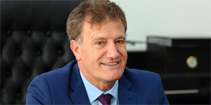 Ar�kl�: 'Sa�l�k �al��anlar� toplum sa�l��� i�in ge�ilmez, hayati bir g�rev �stleniyor' <