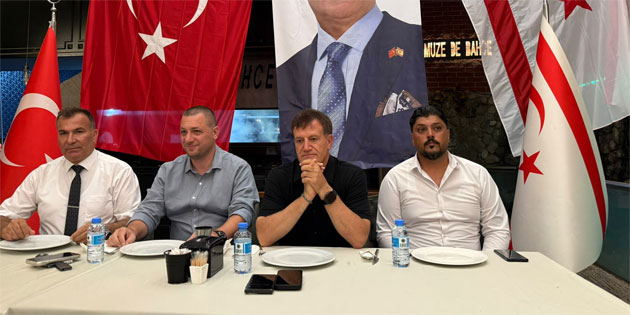 Saim Ba�r�a��k aday adayl���n� a��klad�