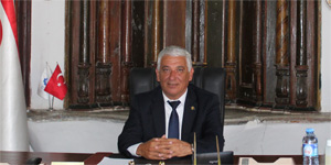 �z��nar, Dr. Faz�l K���k’�n 42. �l�m y�ld�n�m� dolay�s�yla mesaj yay�mlad�<