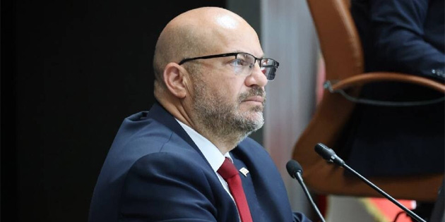 K���k: “Dr. K���k, bug�n �zerinde ya�ad���m�z �zg�r topraklar�n temel ta�lar�ndan biridir”