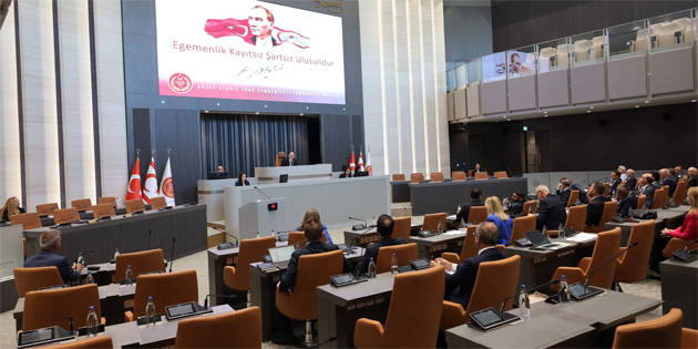 G�ndemde, be� yasa tasar�s� bulunuyor