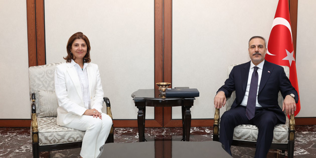 EN GER�EK�� ��Z�M YAN YANA �K� DEVLET 