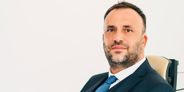 �eler: “Vatanda�lar, siyaset�ilerle aralar�ndaki u�urumun kapanmas�n� istiyor”