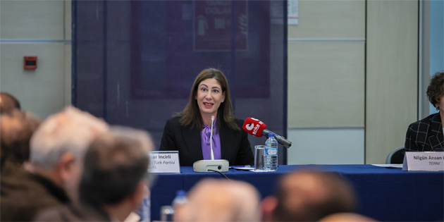 �ncirli “K�br�s’ta Yeni D�nem Konferans�'nda konu�tu