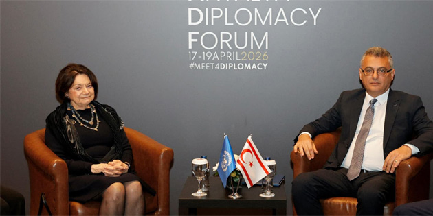 Cumhurba�kan� Erh�rman, DiCarlo ile g�r��t�