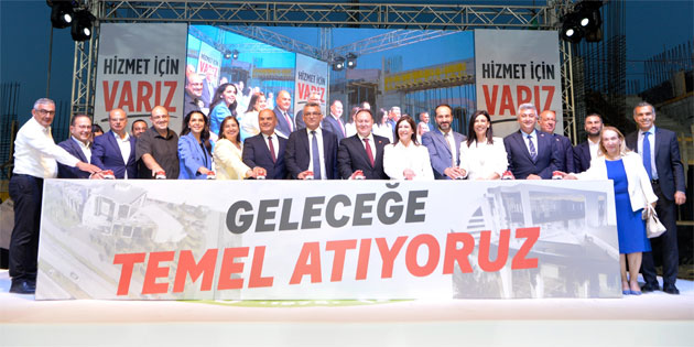 Erh�rman, De�irmenlik-Ak�nc�lar Belediyesi’nin yeni hizmet binas�n�n temel atma t�renine kat�ld�
