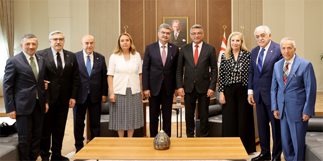 Erh�rman, T�rkiye-KKTC Parlamentolar Aras� Dostluk Grubu ba�kan� ve beraberindeki heyeti kabul etti