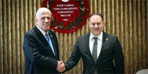 �zt�rkler, �Y� Parti Genel Ba�kan� Dervi�o�lu’nu kabul etti