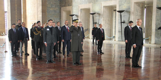 Hasipolu, Antkabir'i ziyaret etti