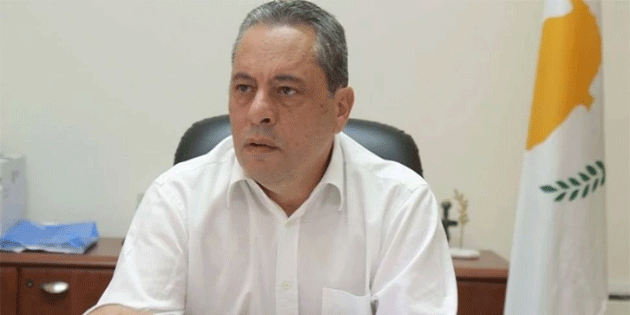 Rum Y�netimi Savunma Bakan� Palmas'tan yalanlama