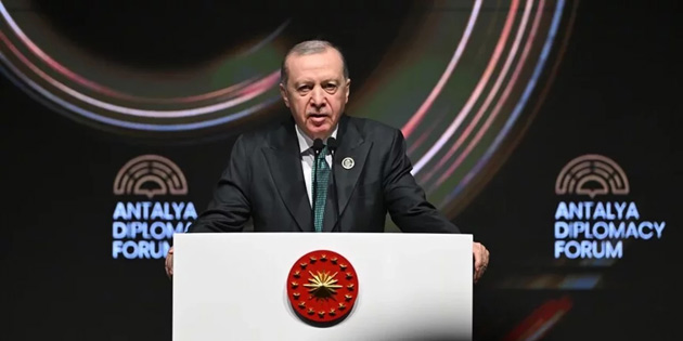 KIBRIS T�RK� �K� AYRI DEVLET GER�E��N� D�NYAYA KANITLADI 