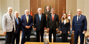 Erh�rman, �Y� Parti Genel Ba�kan� Dervi�o�lu ve beraberindeki heyeti kabul etti