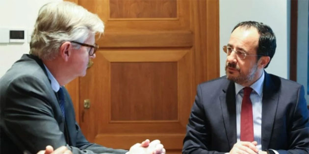 Hristodulidis, Lacroix ile g�r��t�