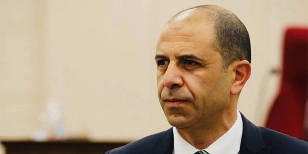 �zersay, Maliye Bakanl���’n� g�mr�kteki cep telefonlar� ile ilgili a��klama yapmaya �a��rd�