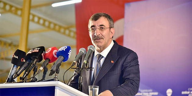 KAPIYI KAPATIRSANIZ B�Z BA�KA KAPI A�ARIZ 