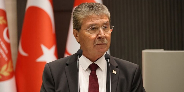 KIBRIS’TA SORUN M�ZAKERE EKS�KL��� DE��L Z�HN�YETT�R! 