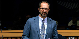 Candan AKPA Genel Kurulu’nda konu�tu 