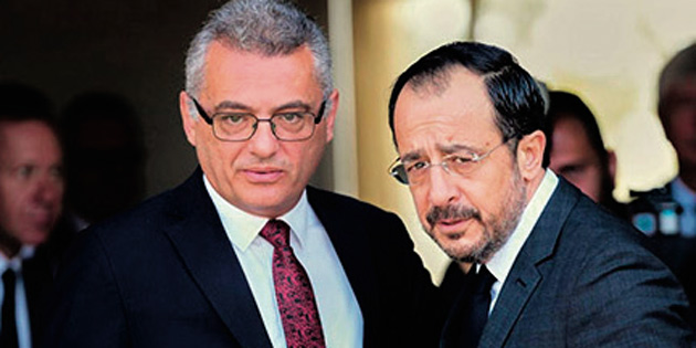 L�DERLER BUG�N B�R ARAYA GEL�YOR 