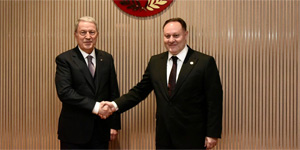 �zt�rkler ile Akar, g�venlik ve dayan��ma vurgusu yapt�<