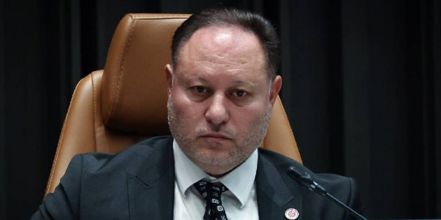 DOKUNULMAZLI�IMIN ARKASINA SAKLANMAM 