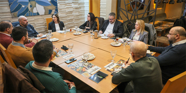 CTP, Restoranc�lar Birli�i y�netimiyle g�r��t�