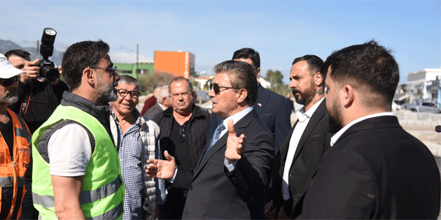 �stel, yap�m� s�ren Girne-�atalk�y yolunda incelemelerde bulundu