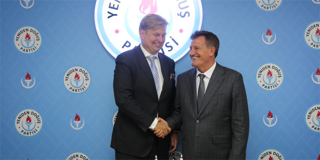 Ar�kl�, AfD partisi Milletvekili Maximilian Krah ile g�r��t�