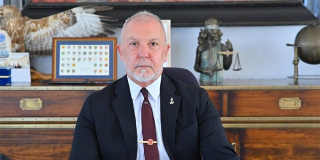 AKPINAR’DAN ANLAMLI ARI! 
