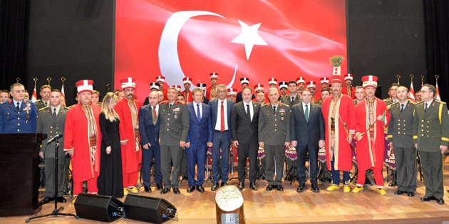 'TAR�HE YAZILAN M�CADELE NES�LLERE EMANET!' 