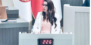 Fide K�r�at: Kamu maliyesi ��km��; Bor� �retime de�il, faiz ve maa�a gidiyor